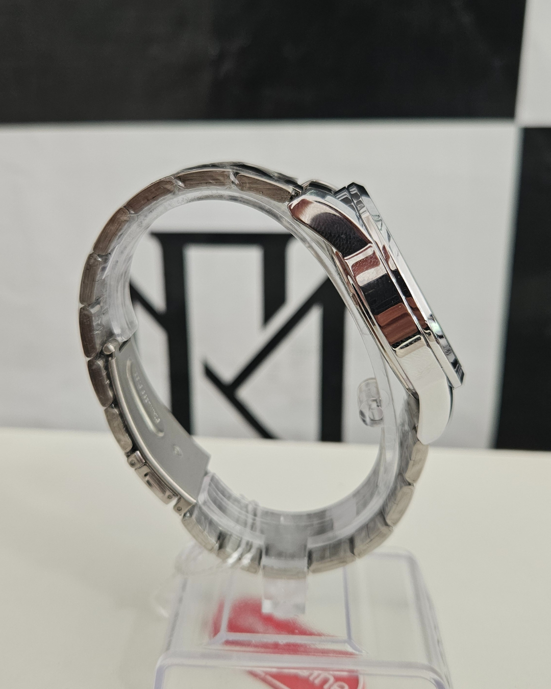 Relógio Masculino Prata e Mostrador Preto Analógico